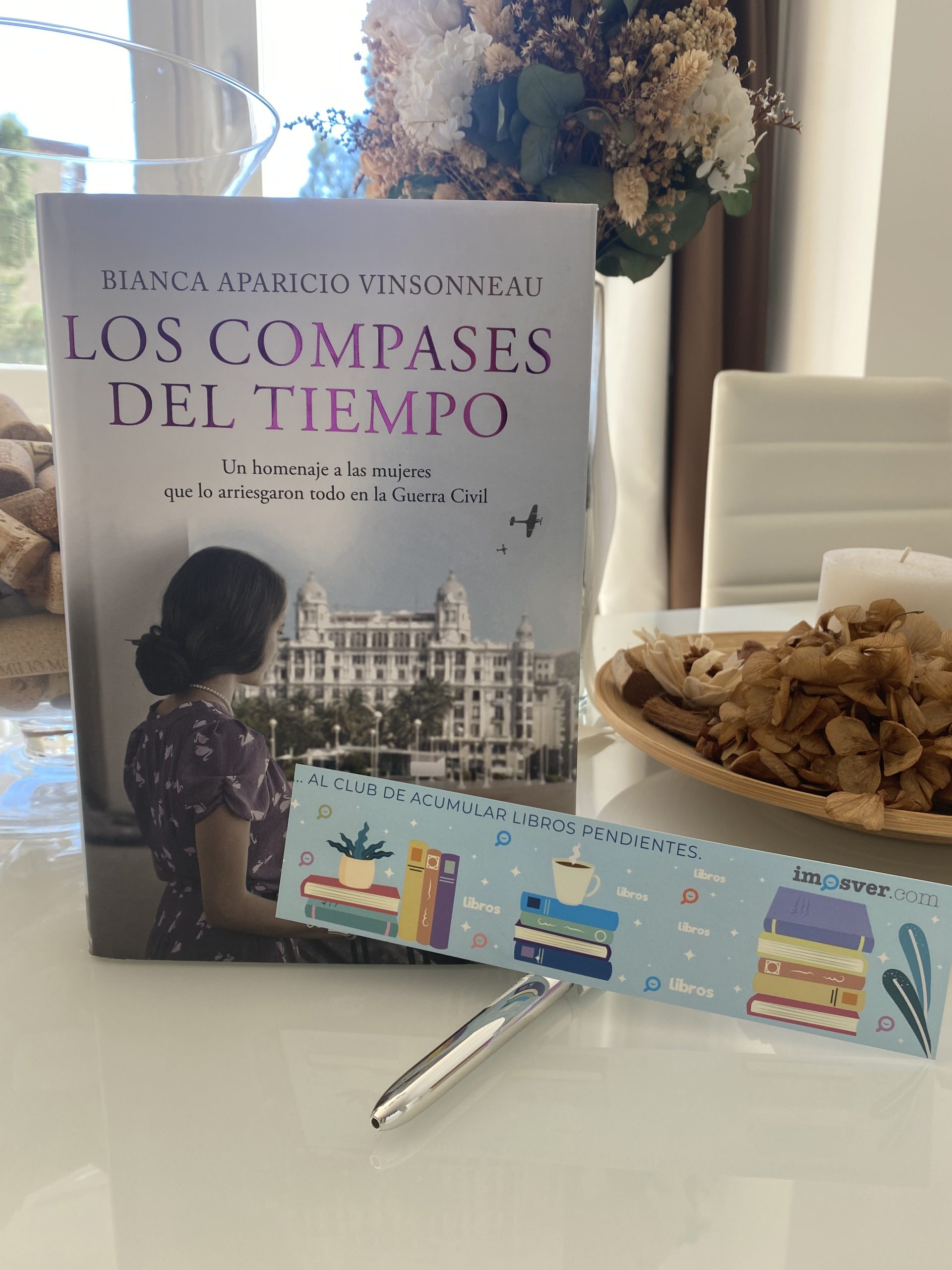 LOS COMPASES DEL TIEMPO, de Bianca Aparicio Vinsonneau